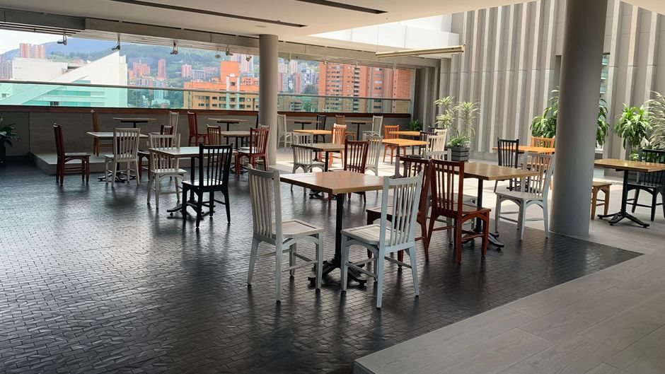 Holiday Inn Express & Suites Medellin Restaurant