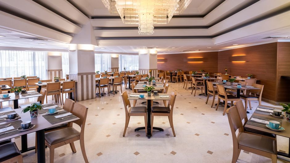Prima Kings Hotel Restaurant