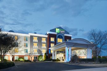Holiday Inn Express/Suites I-26 & US 29