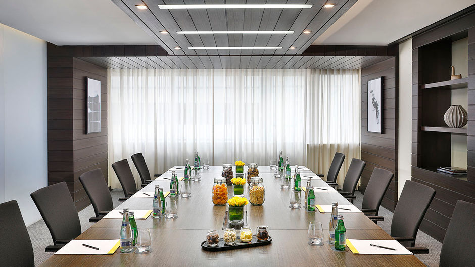 voco Dubai Meeting