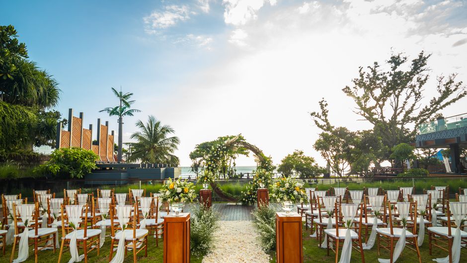Hotel Indigo Bali Seminyak Beach Meeting