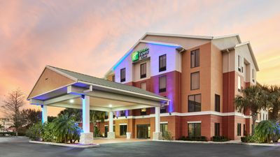Holiday Inn Express & Suites Port Richey