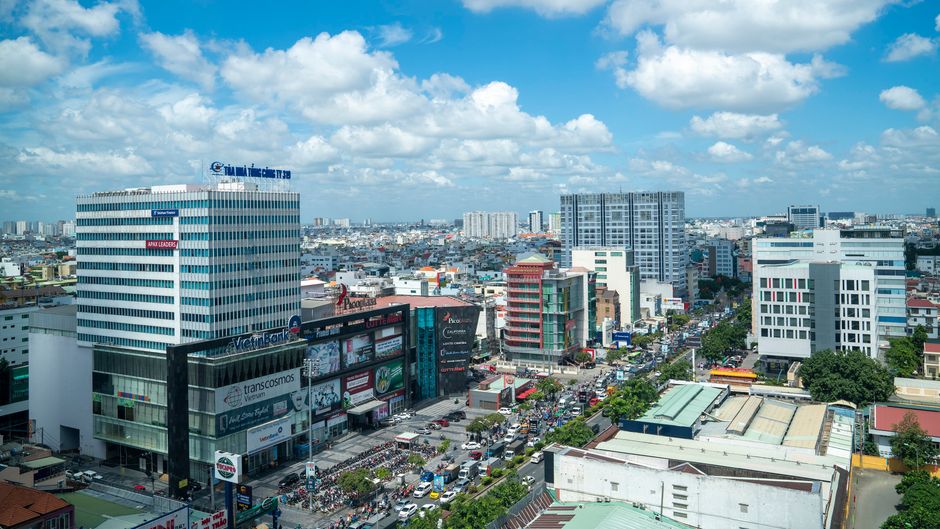 Holiday Inn & Suites Saigon Airport Exterior
