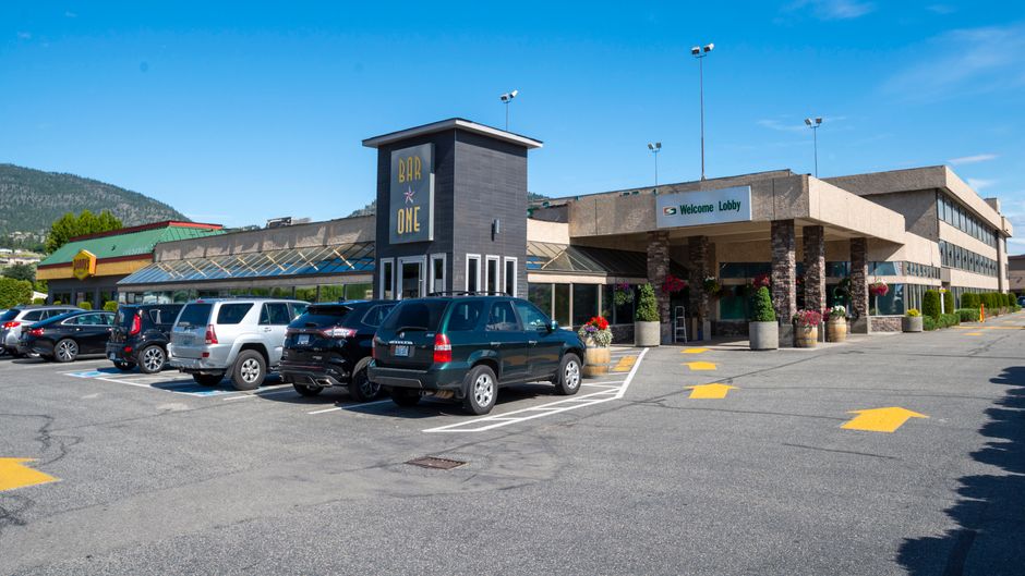 Sandman Hotel Penticton Exterior