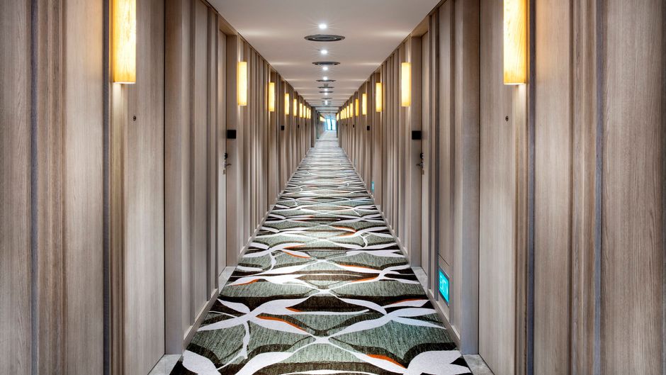 Crowne Plaza Changi Airport Lobby