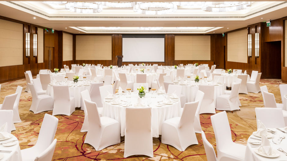 Crowne Plaza Muscat OCEC Ballroom