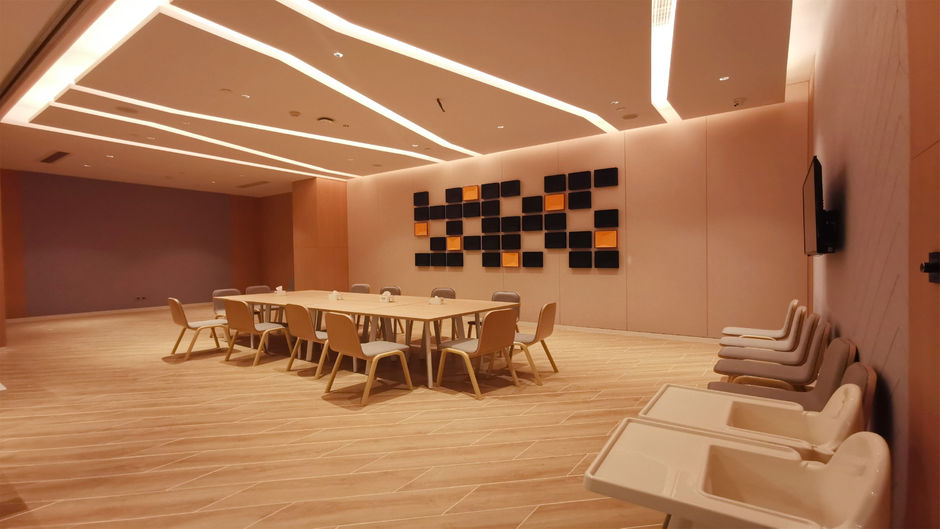 Holiday Inn Express Jiangmen Jianghai Meeting