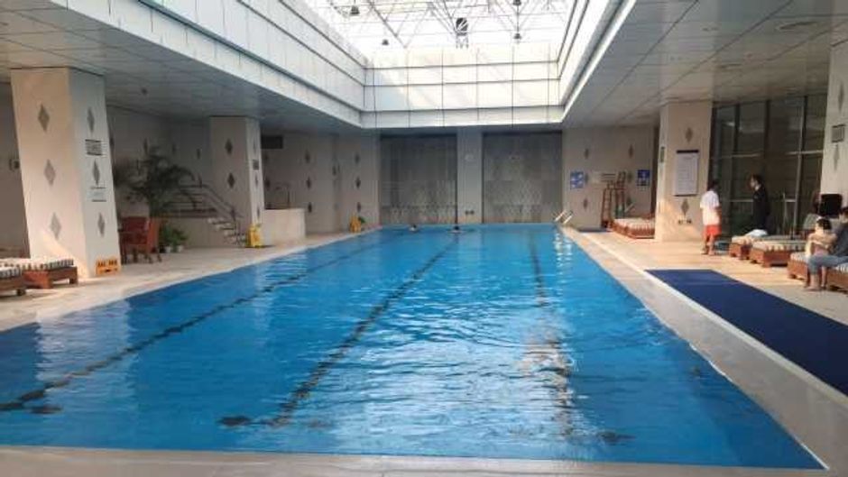 Songjiang New Century Grand Hotel Pool