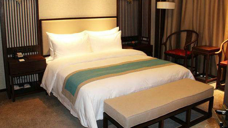 Grand New Century Hotel Jiashan Room