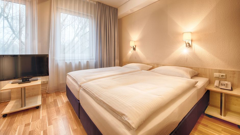 Enjoy Hotel Berlin City Messe Room