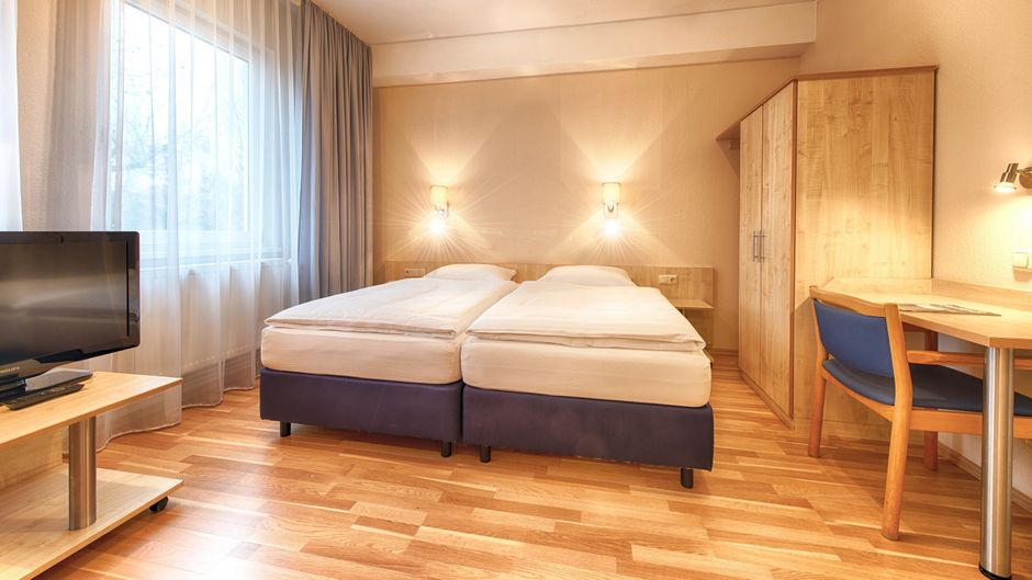 Enjoy Hotel Berlin City Messe Room