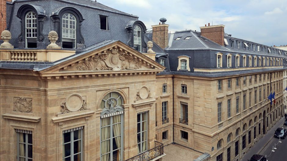 Grand Hotel du Palais Royal Exterior