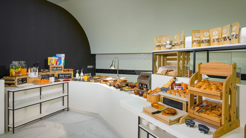 Swiss-Belinn Muscat Restaurant