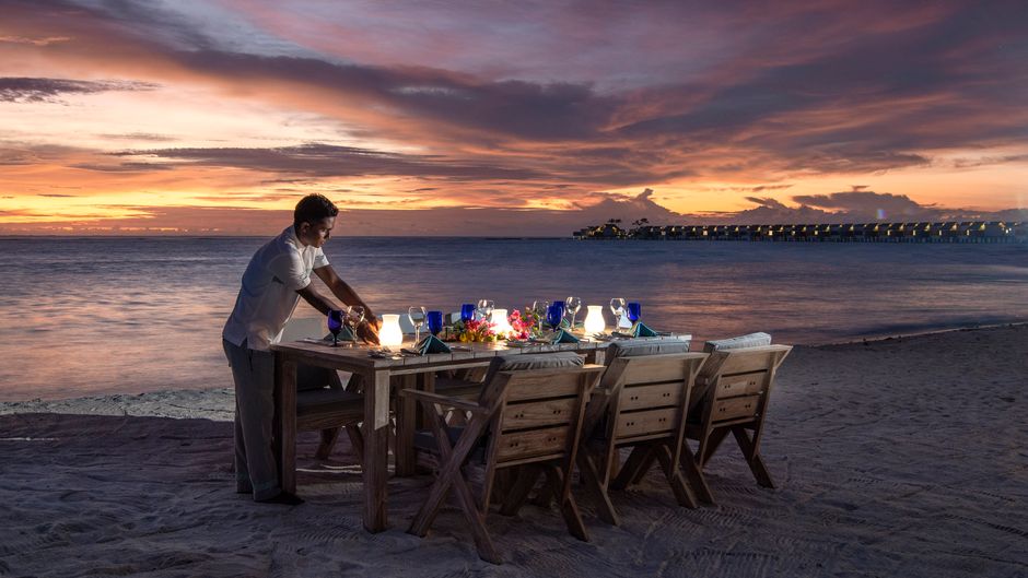 Emerald Maldives Resort & Spa Restaurant