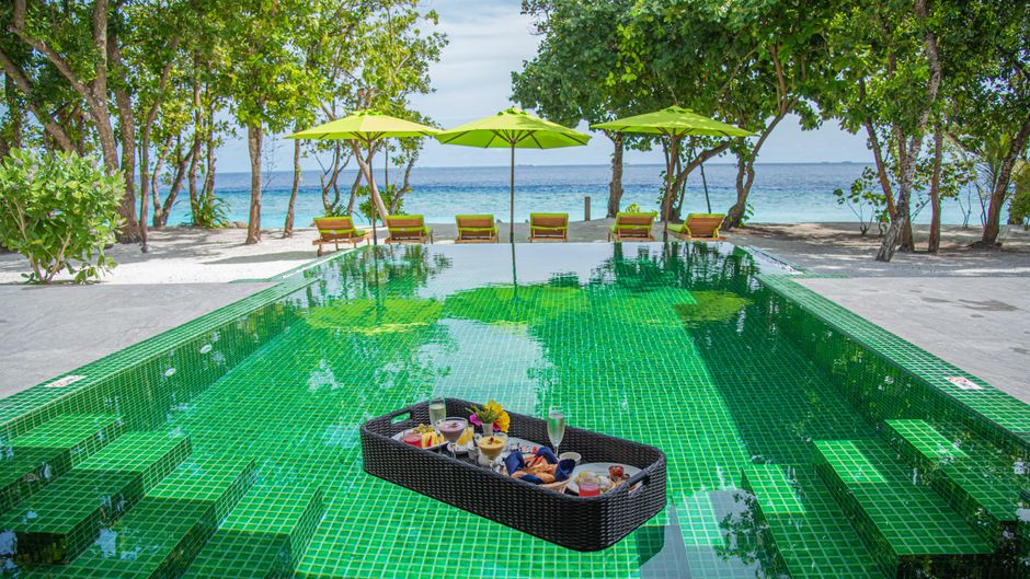 Emerald Maldives Resort & Spa Pool