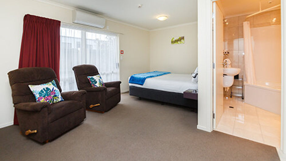 B-K's Premier Motel Palmerston North Suite