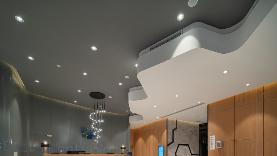Holiday Inn Express Innovation Park Lobby