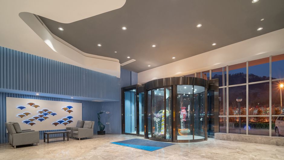 Holiday Inn Express Innovation Park Lobby