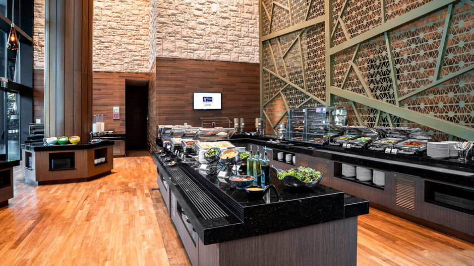 Holiday Inn Express Clarke Quay Restaurant