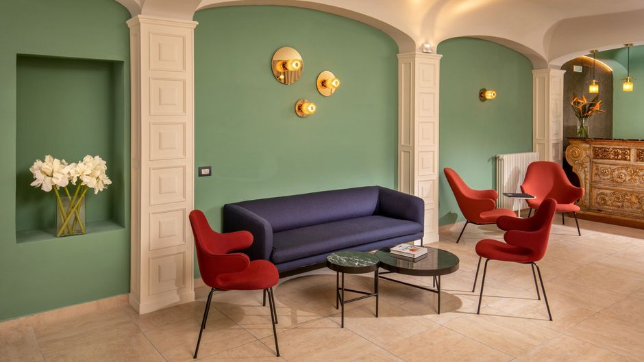 Hotel Colosseum Lobby