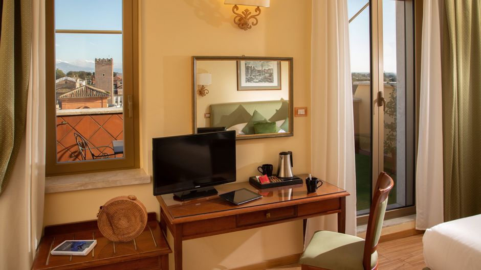 Hotel Colosseum Room