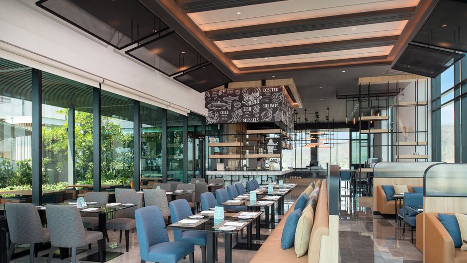 Holiday Inn & Suites Siracha Laemchabang Restaurant