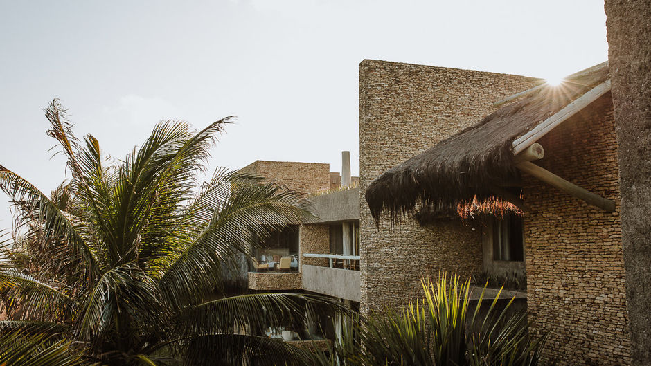 Kenoa Resort Exterior