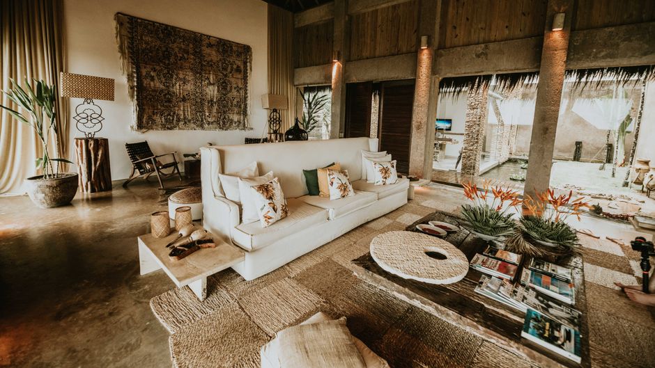 Kenoa Resort Lobby