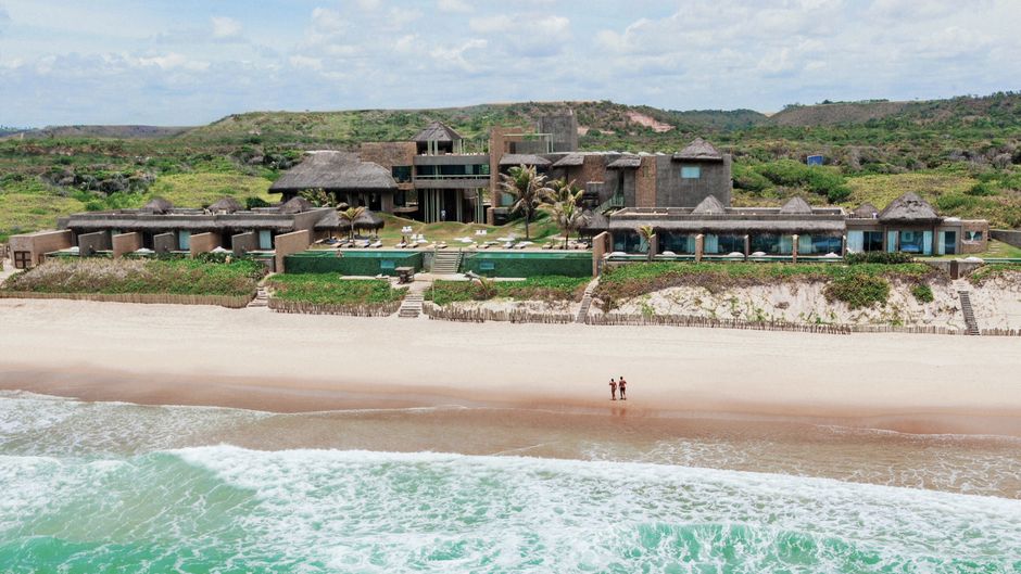 Kenoa Resort Exterior