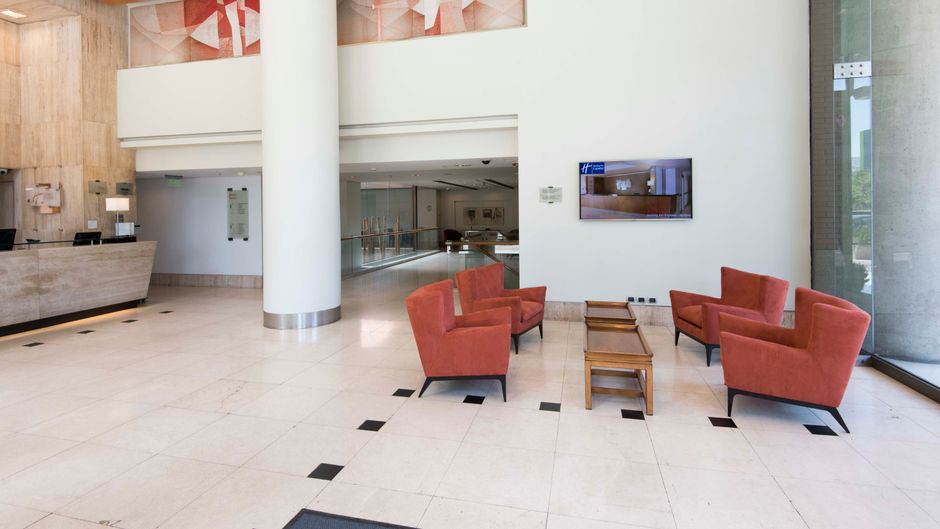 Holiday Inn Express Las Condes Lobby