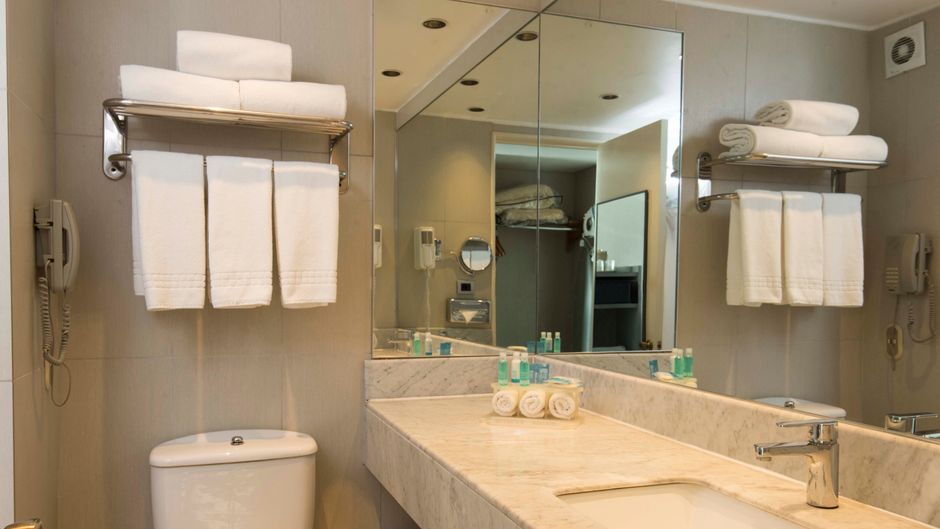 Holiday Inn Express Las Condes Room