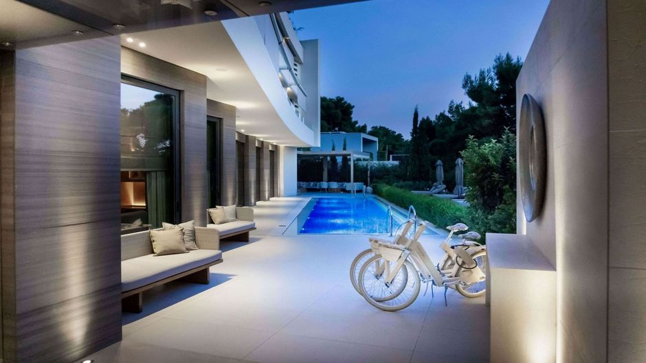 Somewhere Hotel Vouliagmeni Pool