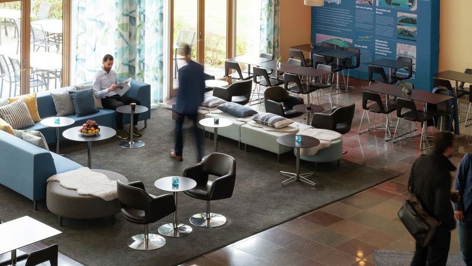 Boson Hotel & Conference Ctr Lobby