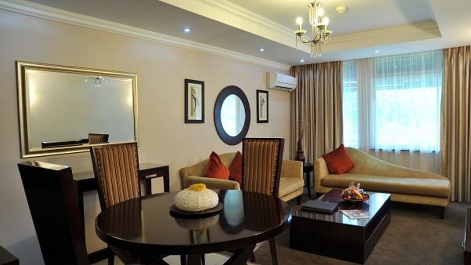 Cresta Thapama Hotel Room