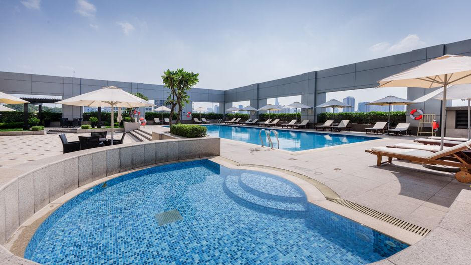 Hotel Nikko Saigon Pool