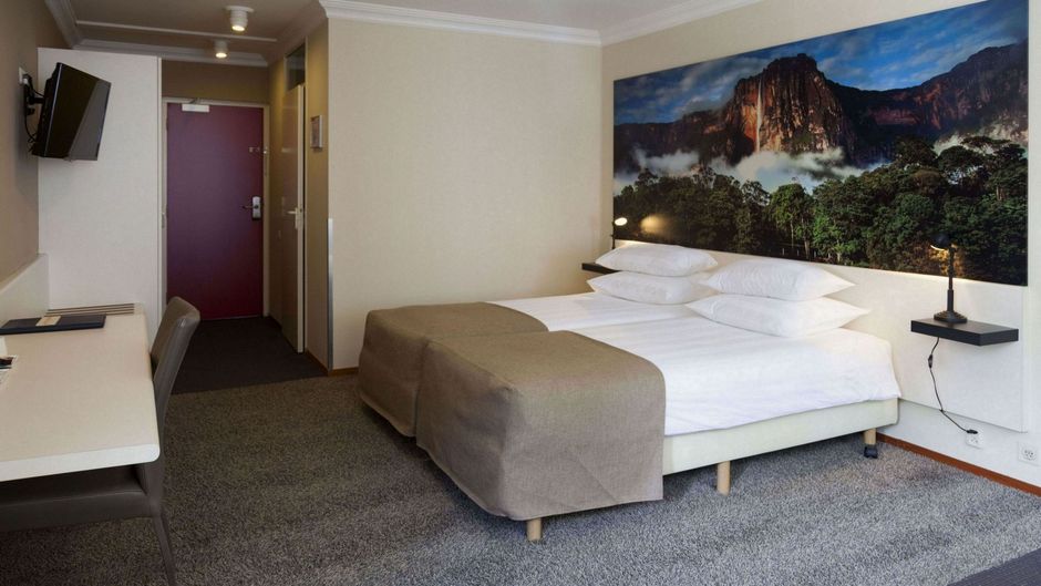 Motel De Naaldhof Room