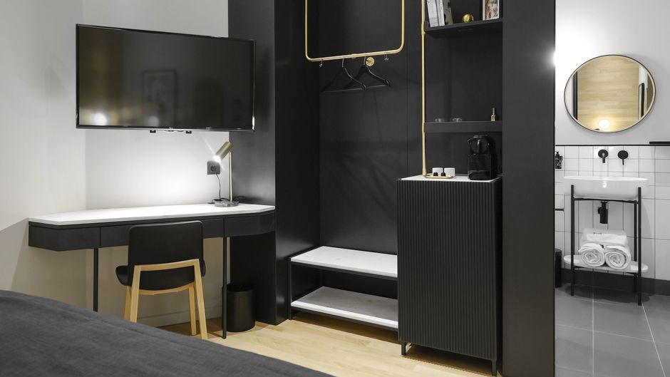 The Modernist Thessaloniki Room