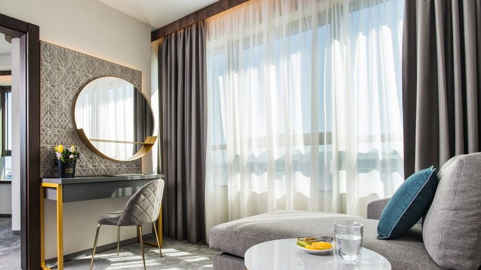 Rosslyn Central Park Hotel Suite