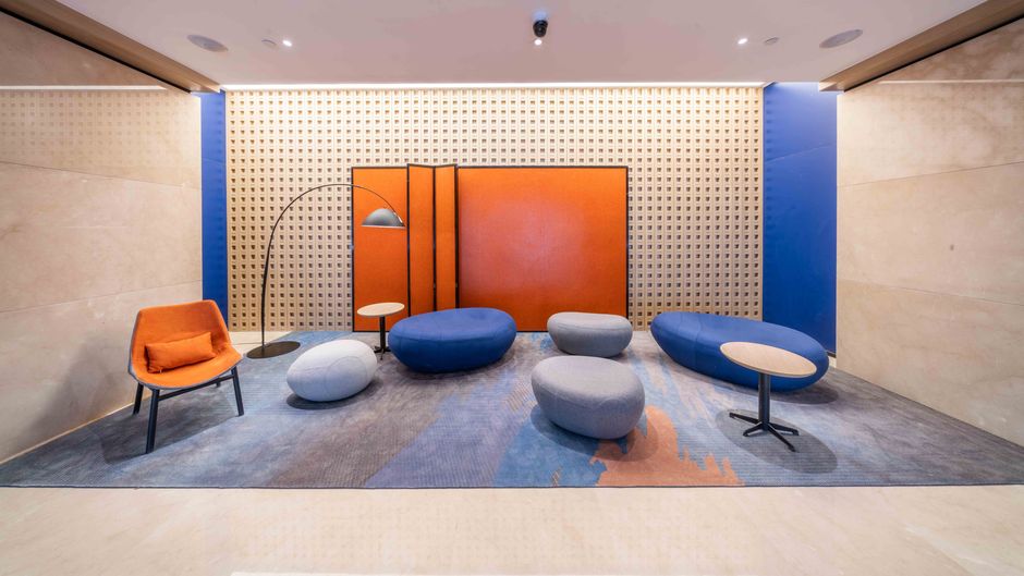 Holiday Inn Express Westlake East Lobby