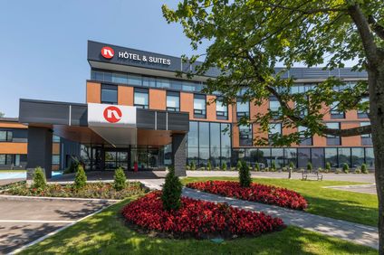 Hotel & Suites Normandin Lev