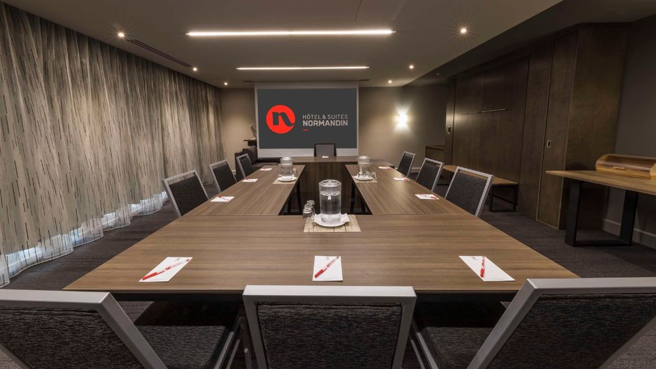 Hotel & Suites Normandin Lev Meeting