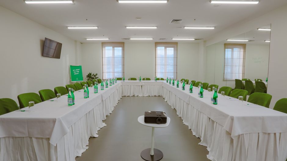 Holiday Inn Telavi Meeting