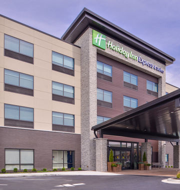 Holiday Inn Express & Suites Olathe West