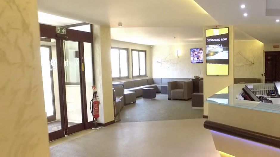 Warmthotel Lobby