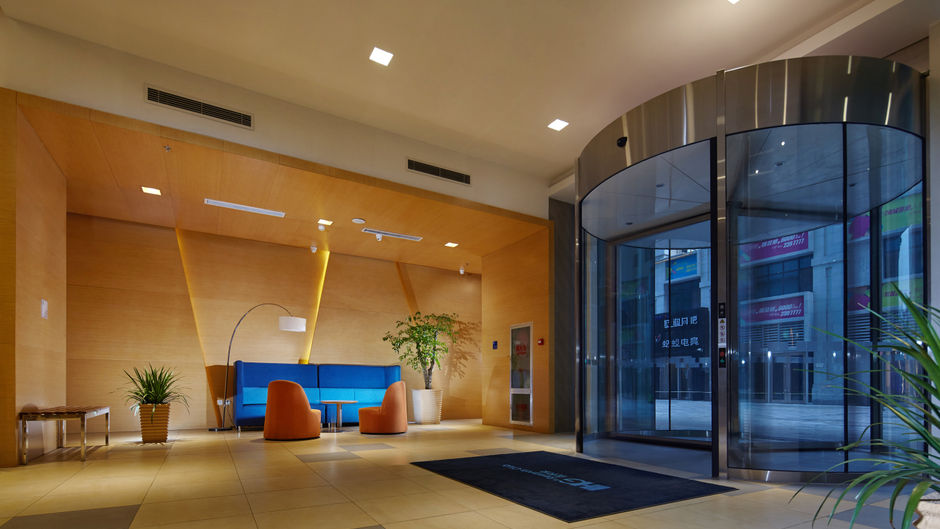 Holiday Inn Express Tangshan Downtown Lobby