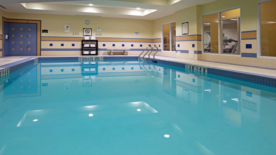 Staybridge Suites Guelph Waterloo Pool