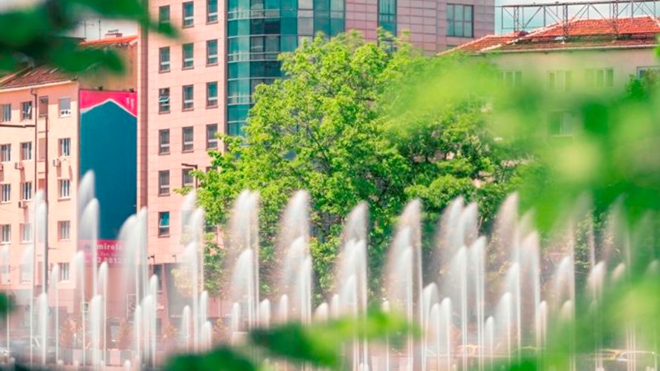 Rosslyn Central Park Hotel Exterior