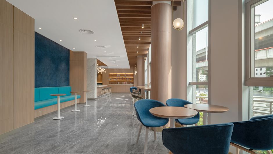 Holiday Inn Express Jinqiao Central Other