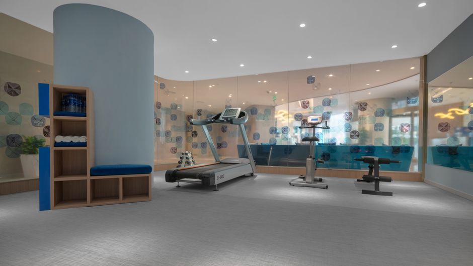 Holiday Inn Express Jinqiao Central Health Club