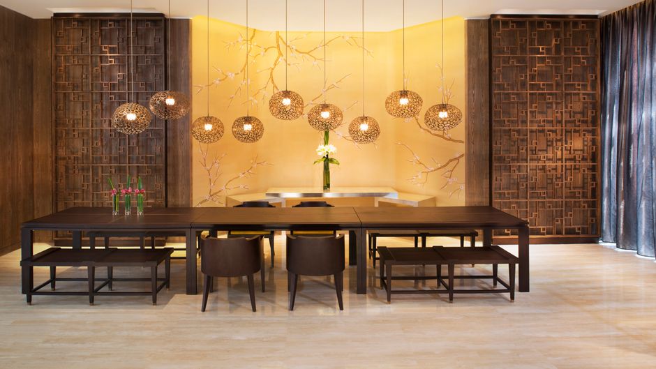 HUALUXE Shanghai Twelve at Hengshan Restaurant